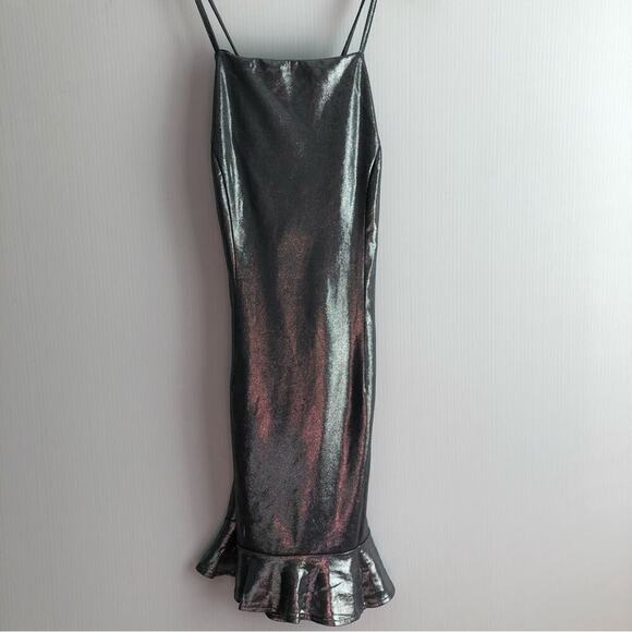 🆕 About Us silver Darlah dress NWT cross cross tie back low back ruffle hem - Picture 11 of 13